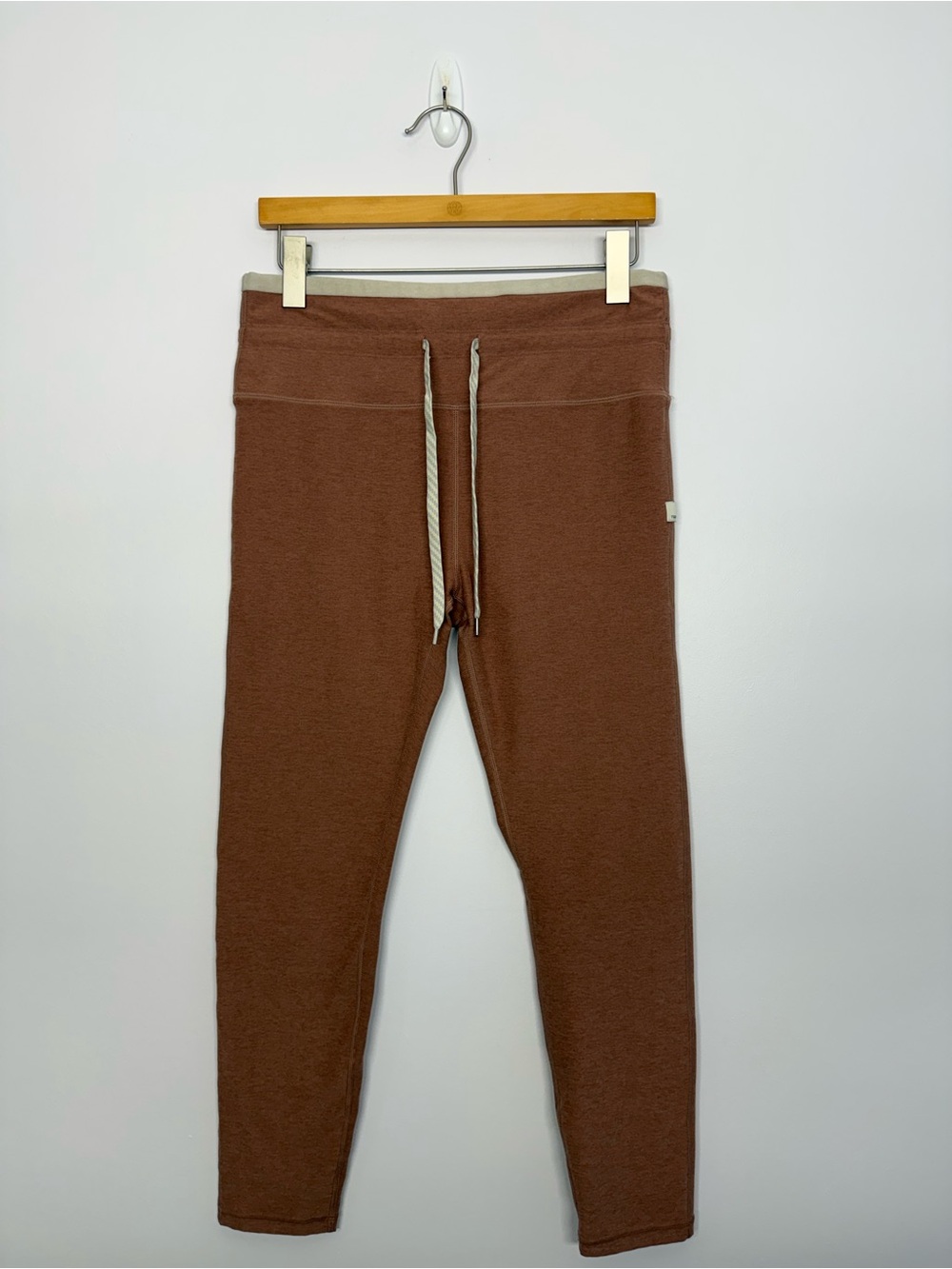 87: Vuori Vibe Elevation Legging Brown Heather & Cream Size XL 25” inseam